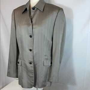 Elegant Gray Women's Blazer